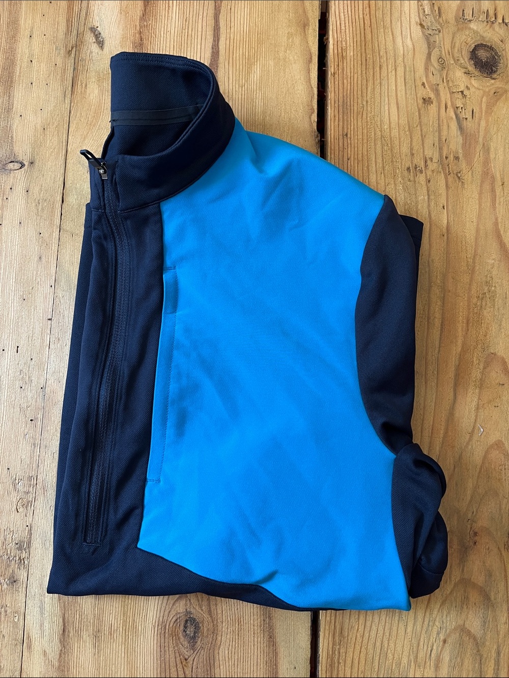 LULULEMON Men's M Two-Tone Blue Division 1/2 Zip Sweatshirt
